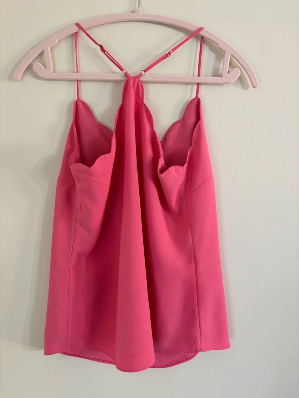 J Crew Bright Pink Scalloped V Neck Crepe Camisole Size 2